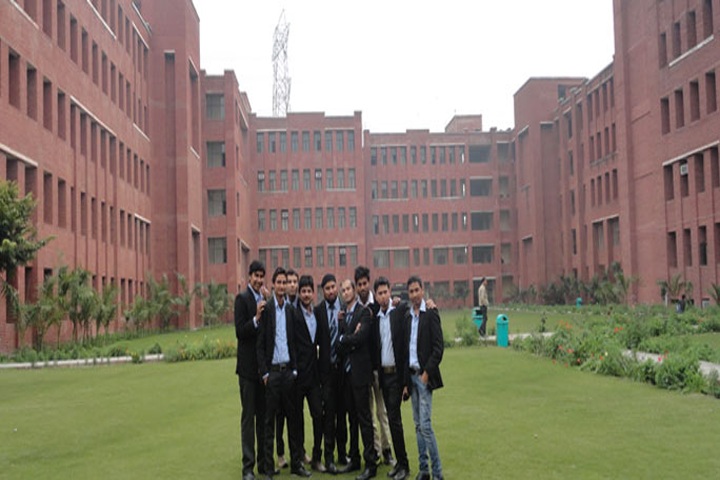 https://cache.careers360.mobi/media/colleges/social-media/media-gallery/9287/2018/12/8/Campus View of Lloyd Business School Greater Noida_Campus-View.jpg